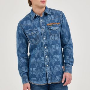 Wrangler® x Whataburger® Men's Western Print Shirt